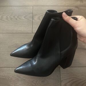 Black Chelsea pointed toe block ankle boots